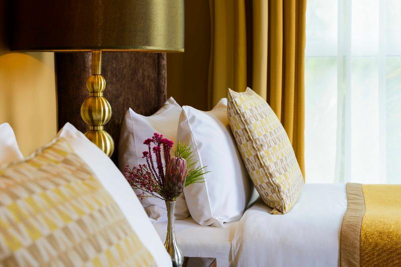 Lake Lodge Guesthouse 킬라니 외부 사진